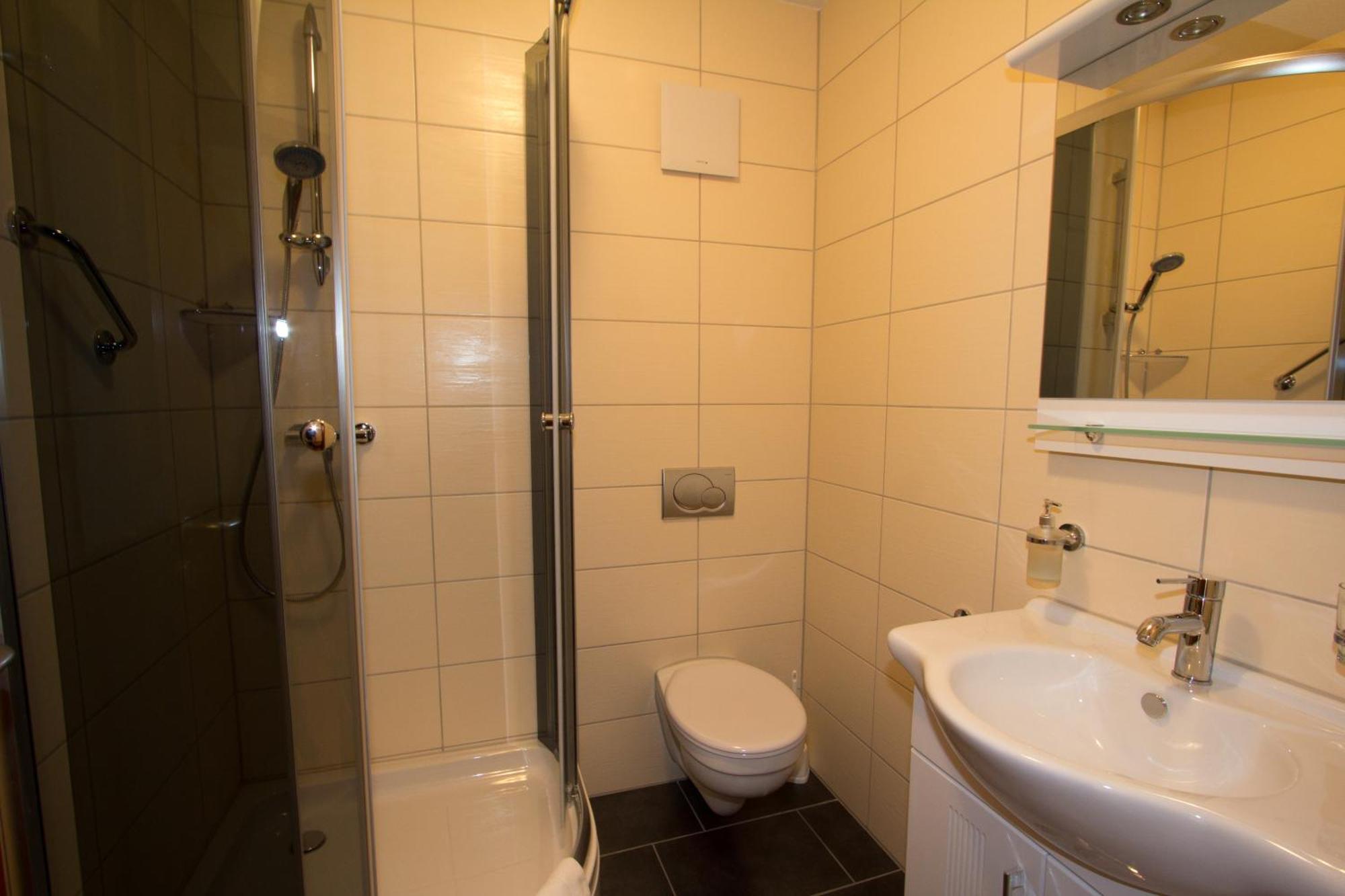 Hotel Rhein-Mosel-View Urbar  Ngoại thất bức ảnh