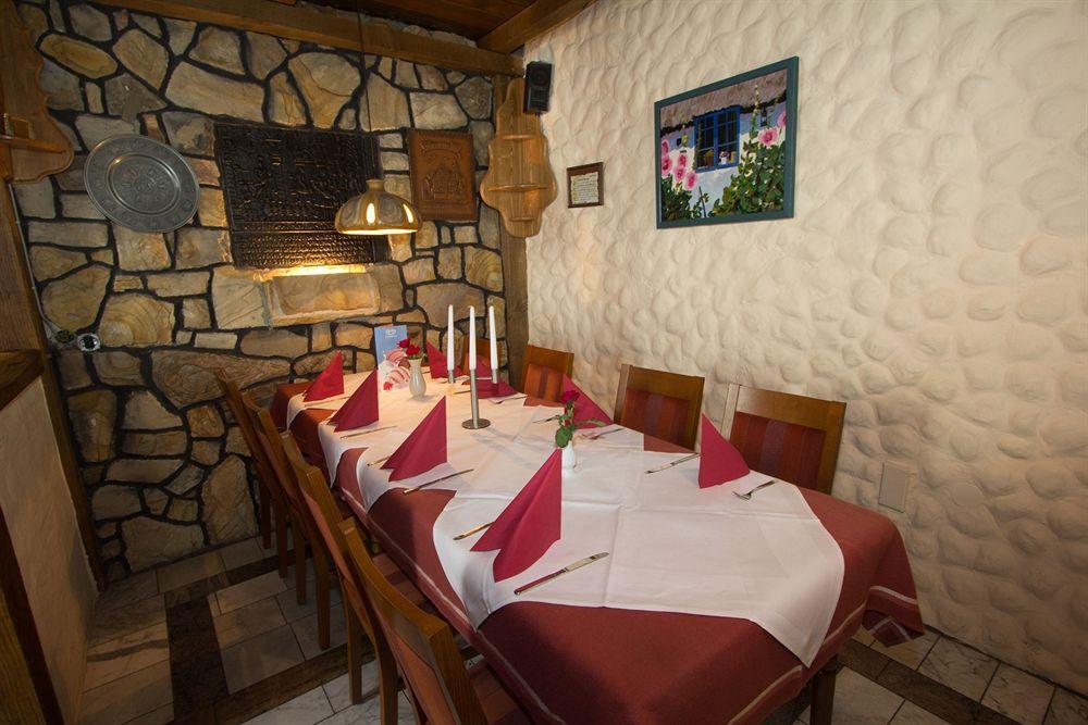 Hotel Rhein-Mosel-View Urbar  Ngoại thất bức ảnh